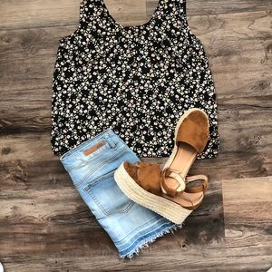 Juniors SO Flowy Flower Tie Shoulder Tank Top M